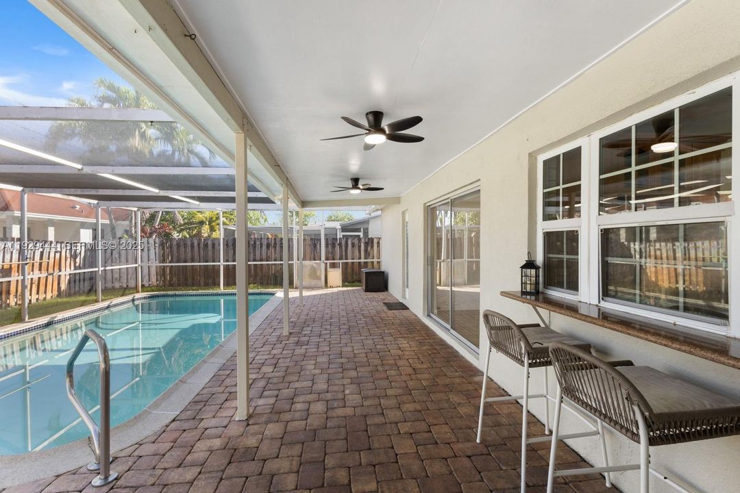 For Rent: $3,500 (3 beds, 2 baths, 1600 Square Feet)