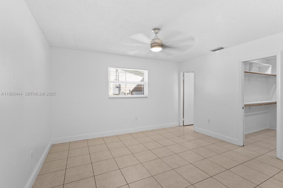 For Rent: $3,500 (3 beds, 2 baths, 1600 Square Feet)