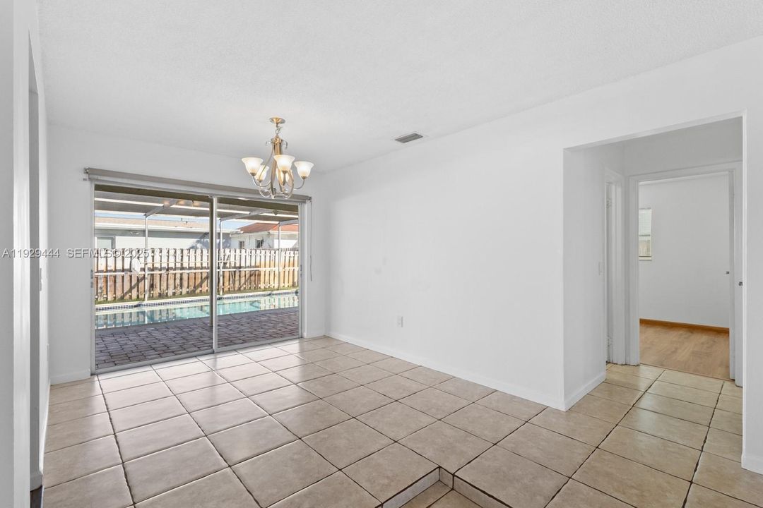 For Rent: $3,500 (3 beds, 2 baths, 1600 Square Feet)