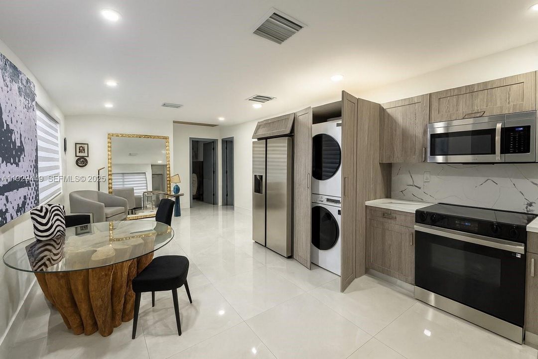 В аренду: $1,800 (1 спален, 1 ванн, 550 Квадратных фут)