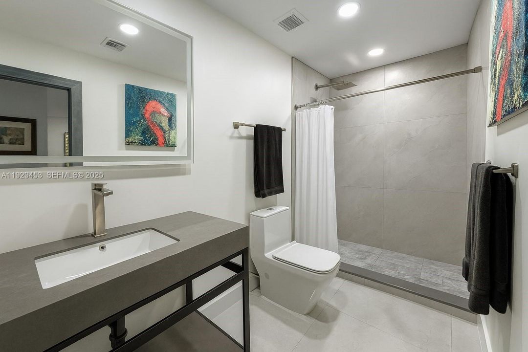 В аренду: $1,675 (1 спален, 1 ванн, 500 Квадратных фут)