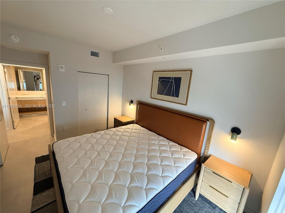 For Sale: $559,900 (1 beds, 1 baths, 630 Square Feet)