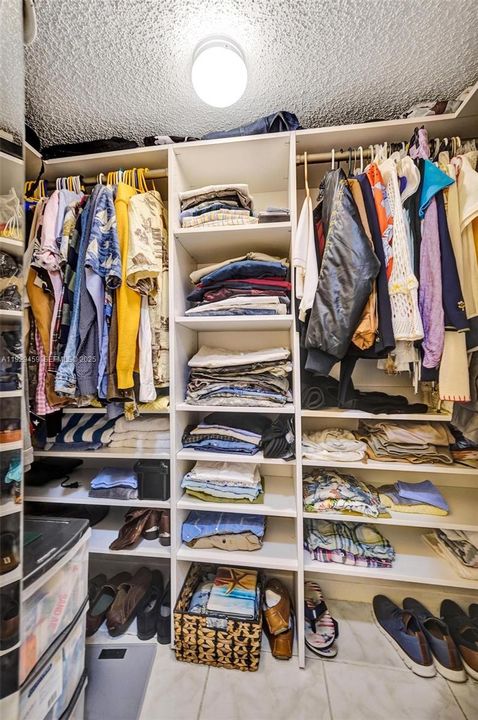 待售: $170,000 (2 贝兹, 2 浴室, 1100 平方英尺)