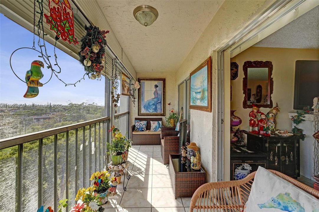 待售: $170,000 (2 贝兹, 2 浴室, 1100 平方英尺)