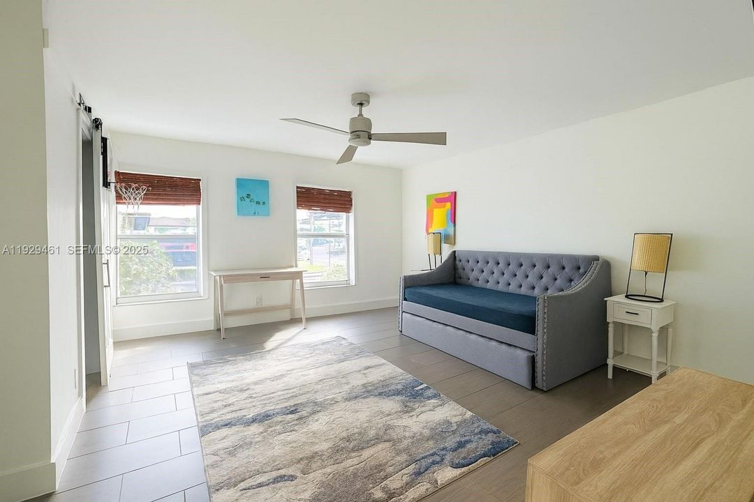 В аренду: $4,000 (2 спален, 2 ванн, 1482 Квадратных фут)