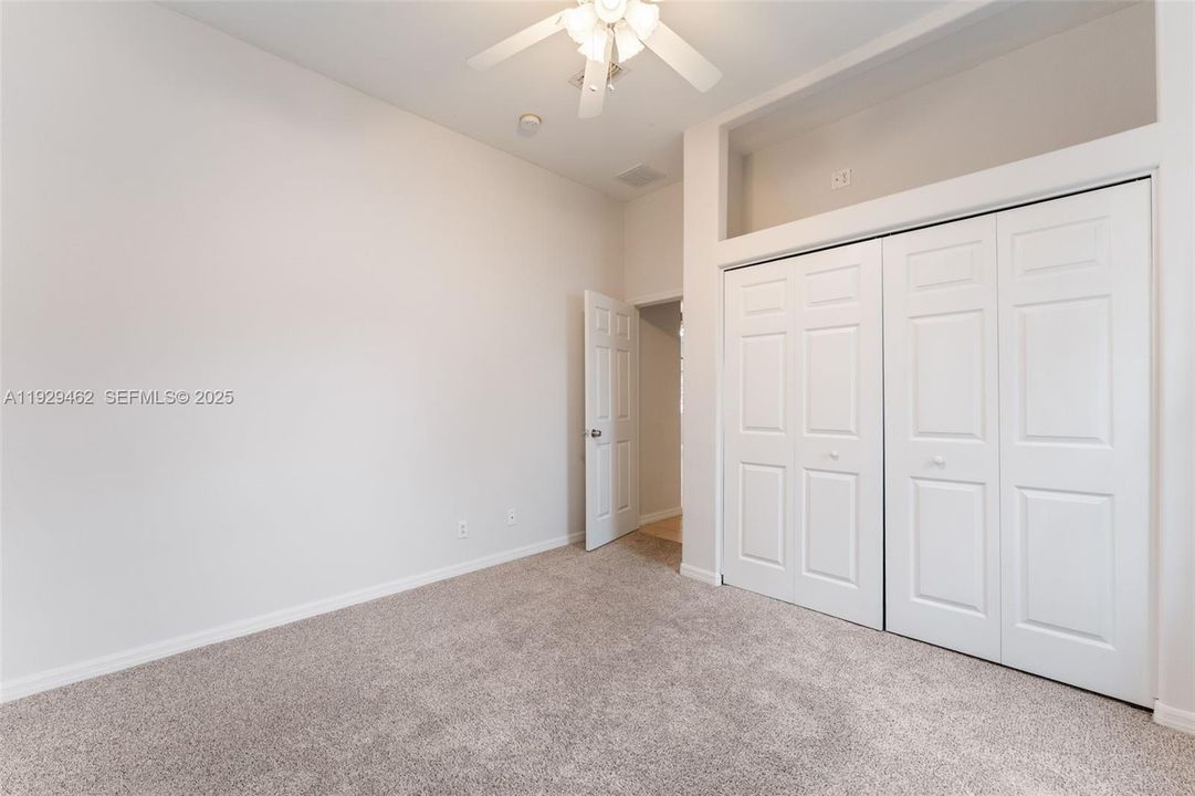 For Sale: $369,000 (3 beds, 2 baths, 1605 Square Feet)