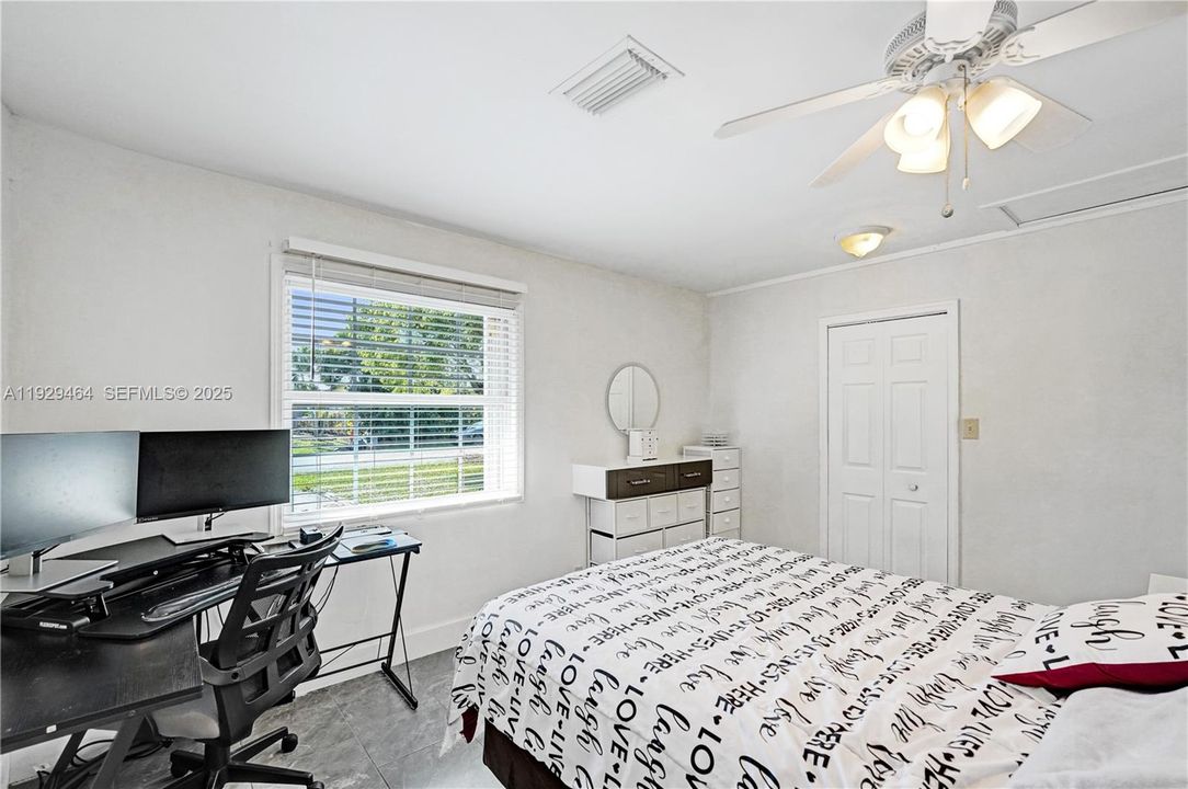 На продажу: $398,000 (3 спален, 1 ванн, 1097 Квадратных фут)