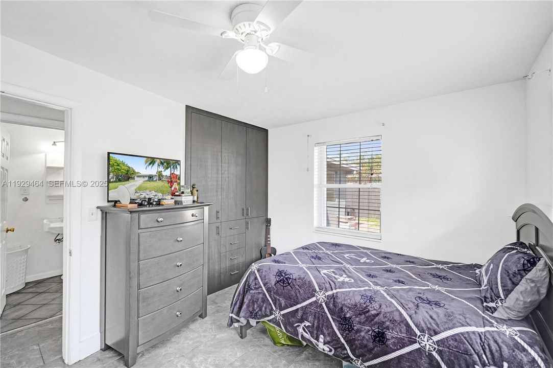 На продажу: $398,000 (3 спален, 1 ванн, 1097 Квадратных фут)