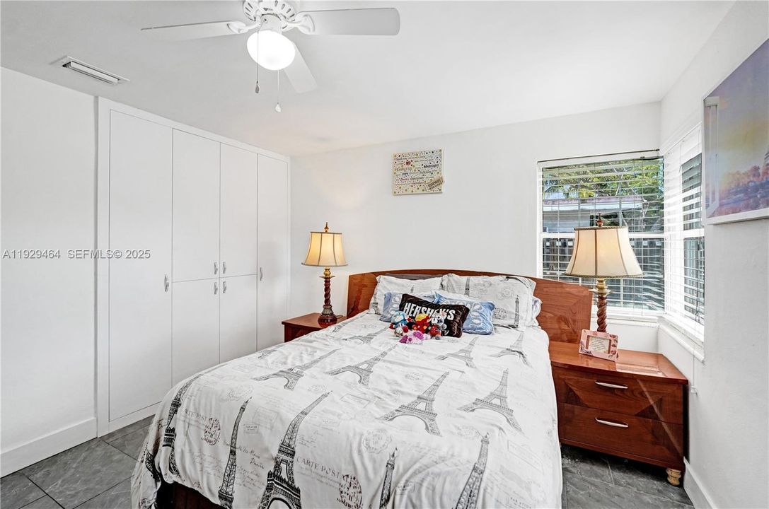 На продажу: $398,000 (3 спален, 1 ванн, 1097 Квадратных фут)