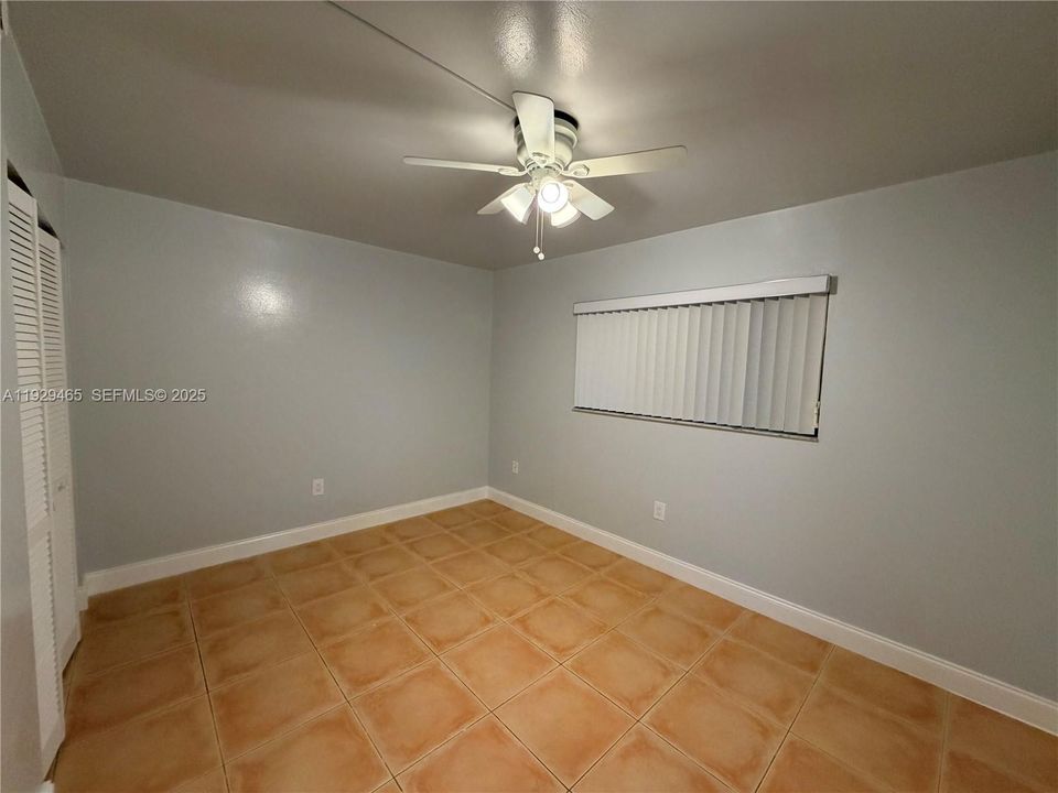 В аренду: $2,430 (2 спален, 2 ванн, 965 Квадратных фут)