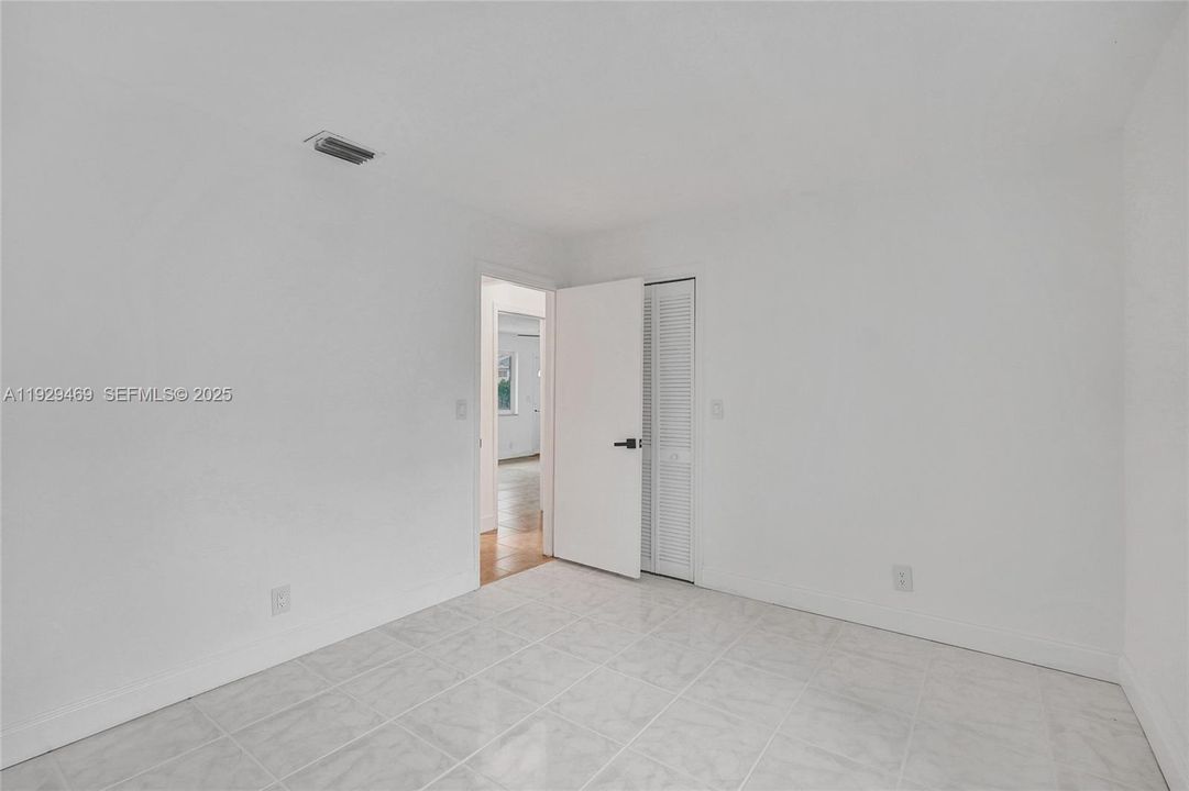 待售: $884,900 (0 贝兹, 0 浴室, 2557 平方英尺)