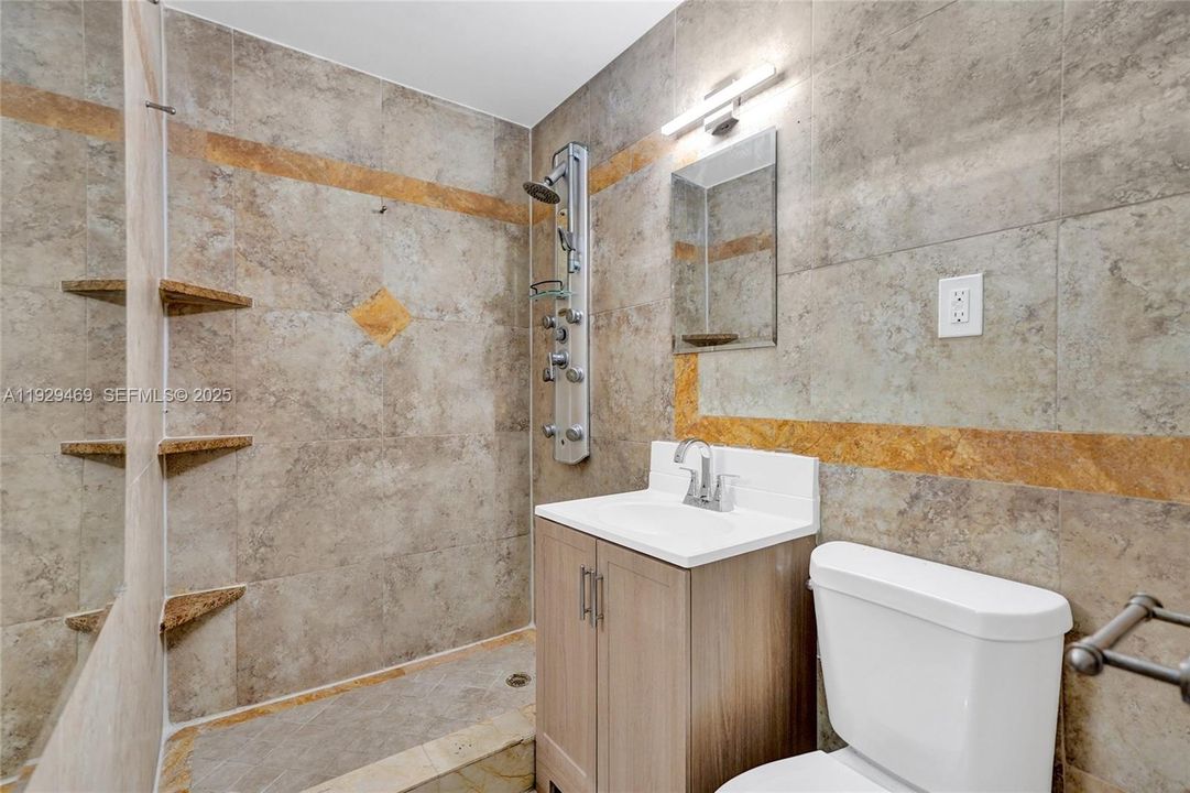 待售: $884,900 (0 贝兹, 0 浴室, 2557 平方英尺)