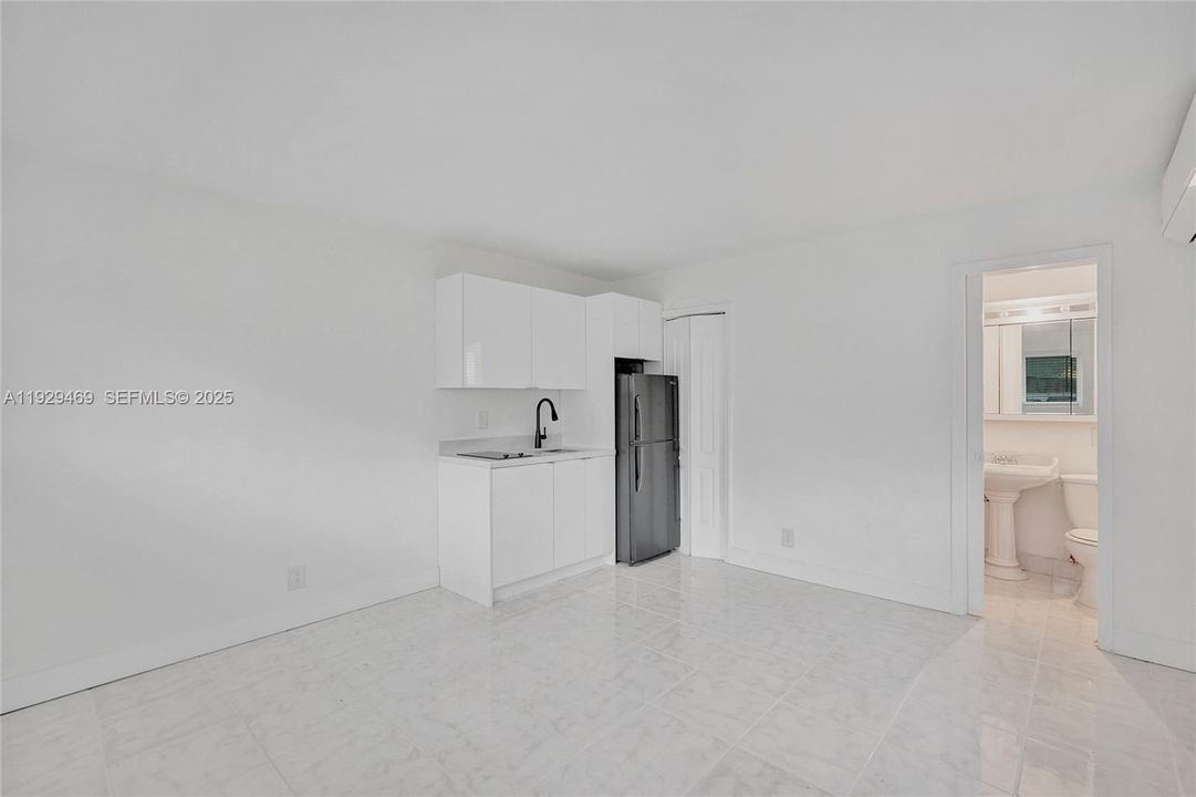 待售: $884,900 (0 贝兹, 0 浴室, 2557 平方英尺)