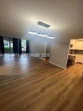 For Rent: $2,200 (2 beds, 2 baths, 1040 Square Feet)