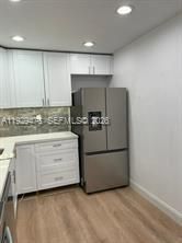 For Rent: $2,200 (2 beds, 2 baths, 1040 Square Feet)