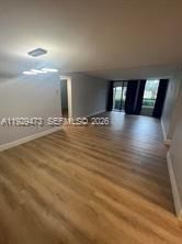 For Rent: $2,200 (2 beds, 2 baths, 1040 Square Feet)