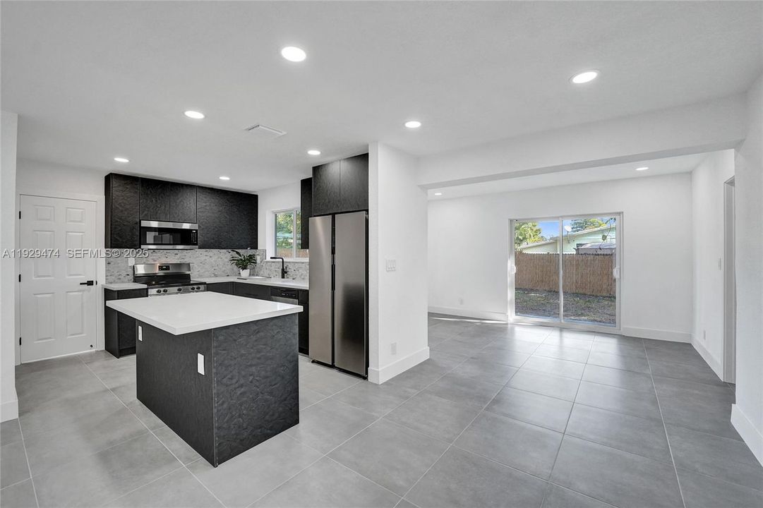 For Sale: $579,900 (4 beds, 3 baths, 1584 Square Feet)