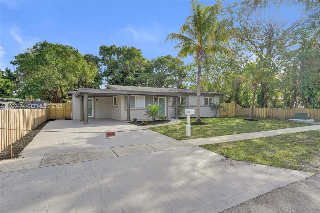 For Sale: $579,900 (4 beds, 3 baths, 1584 Square Feet)