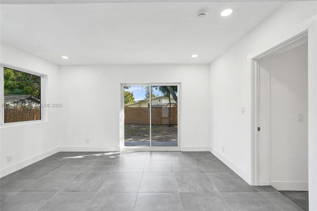 For Sale: $579,900 (4 beds, 3 baths, 1584 Square Feet)