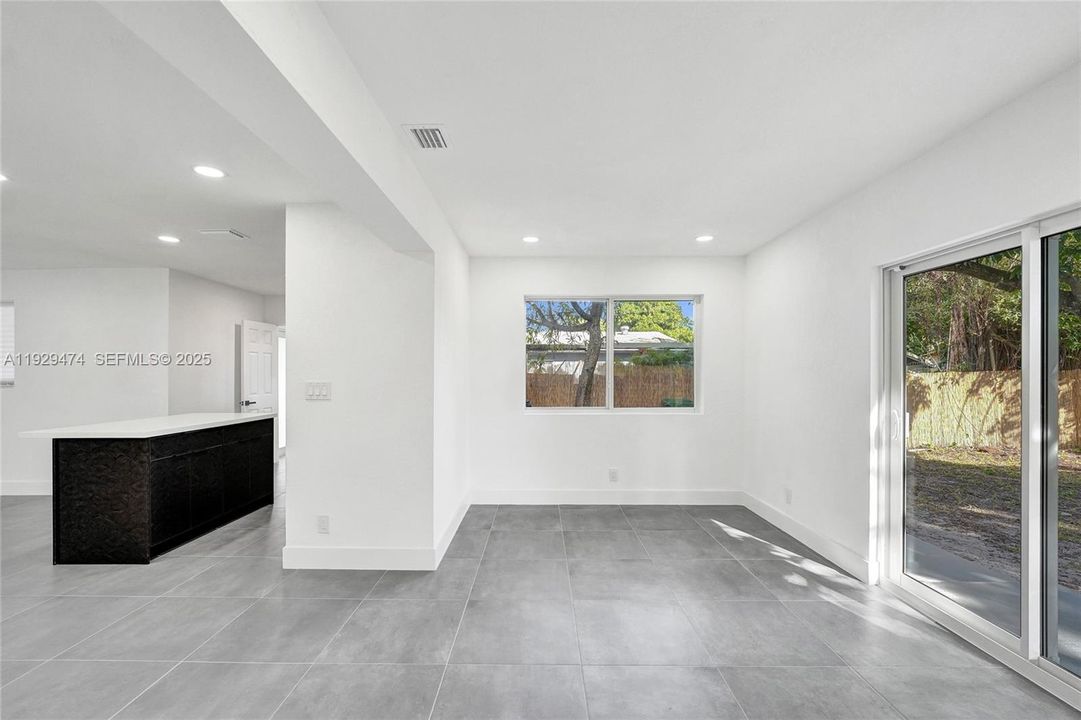 For Sale: $579,900 (4 beds, 3 baths, 1584 Square Feet)