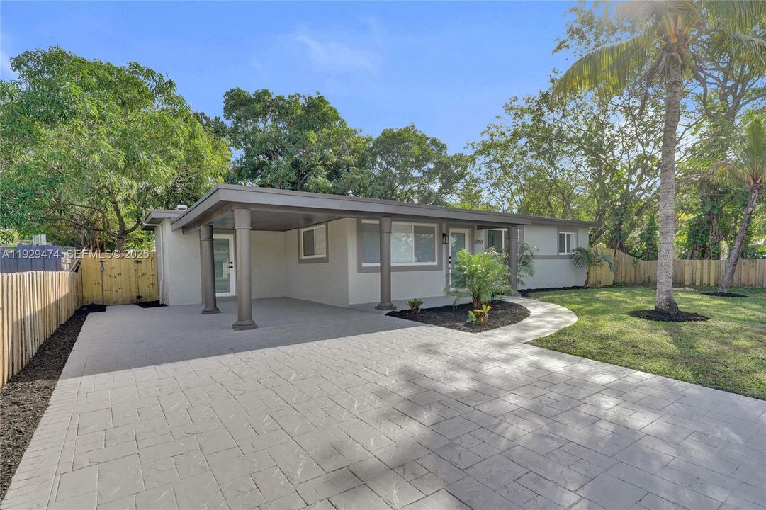 For Sale: $579,900 (4 beds, 3 baths, 1584 Square Feet)