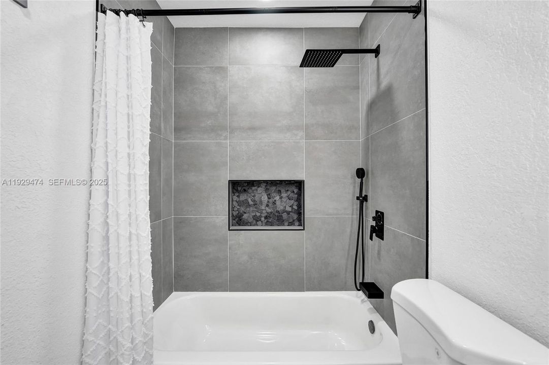 For Sale: $579,900 (4 beds, 3 baths, 1584 Square Feet)