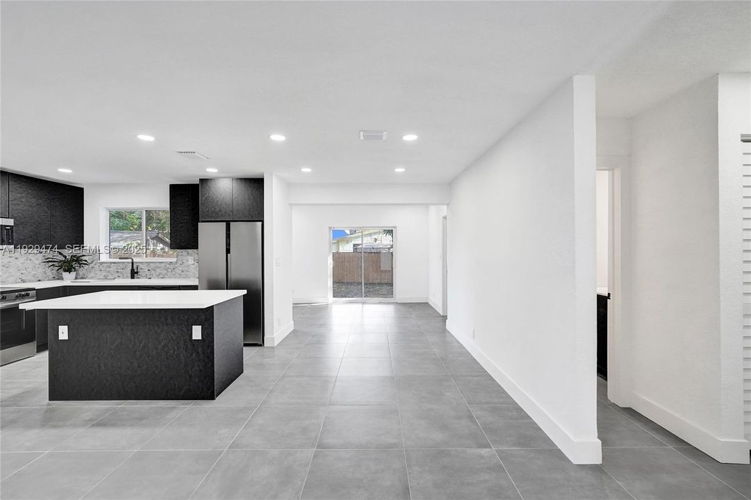 For Sale: $579,900 (4 beds, 3 baths, 1584 Square Feet)