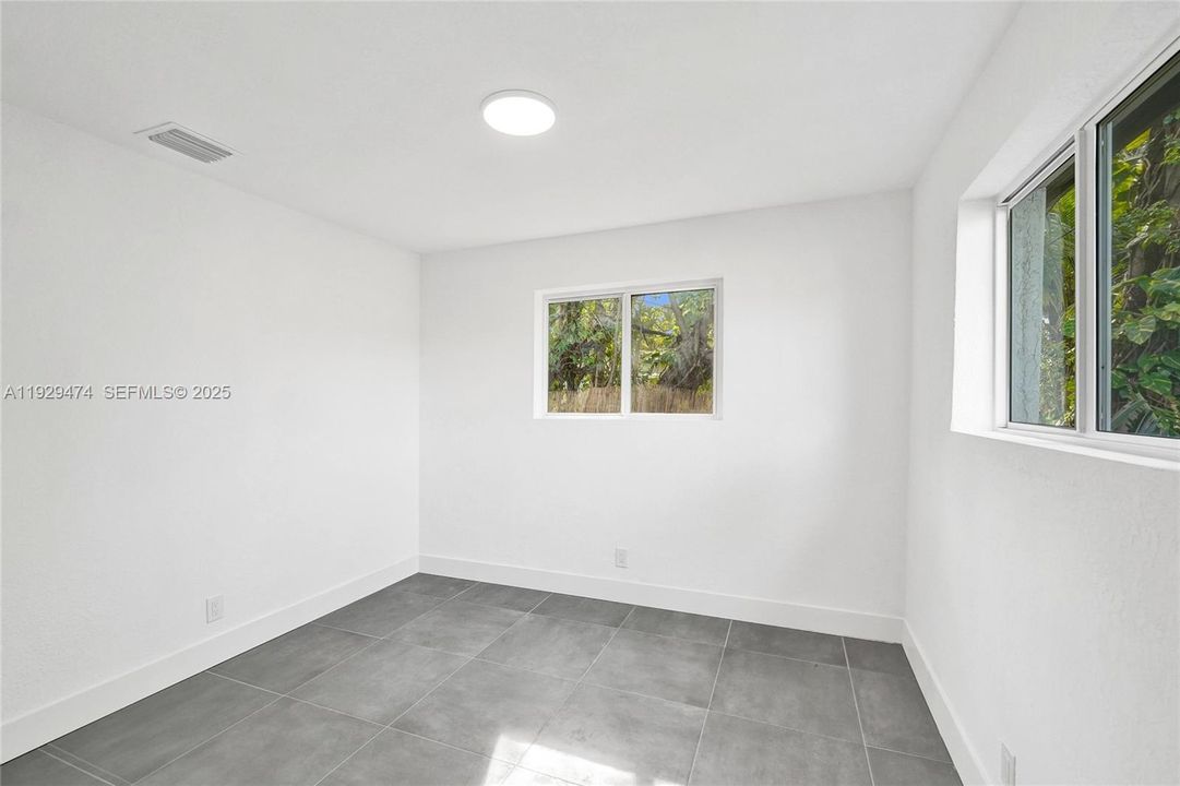 For Sale: $579,900 (4 beds, 3 baths, 1584 Square Feet)