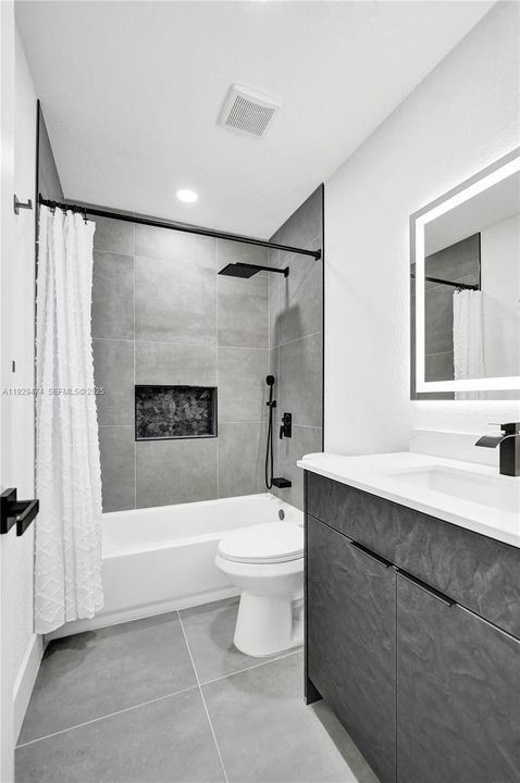 For Sale: $579,900 (4 beds, 3 baths, 1584 Square Feet)