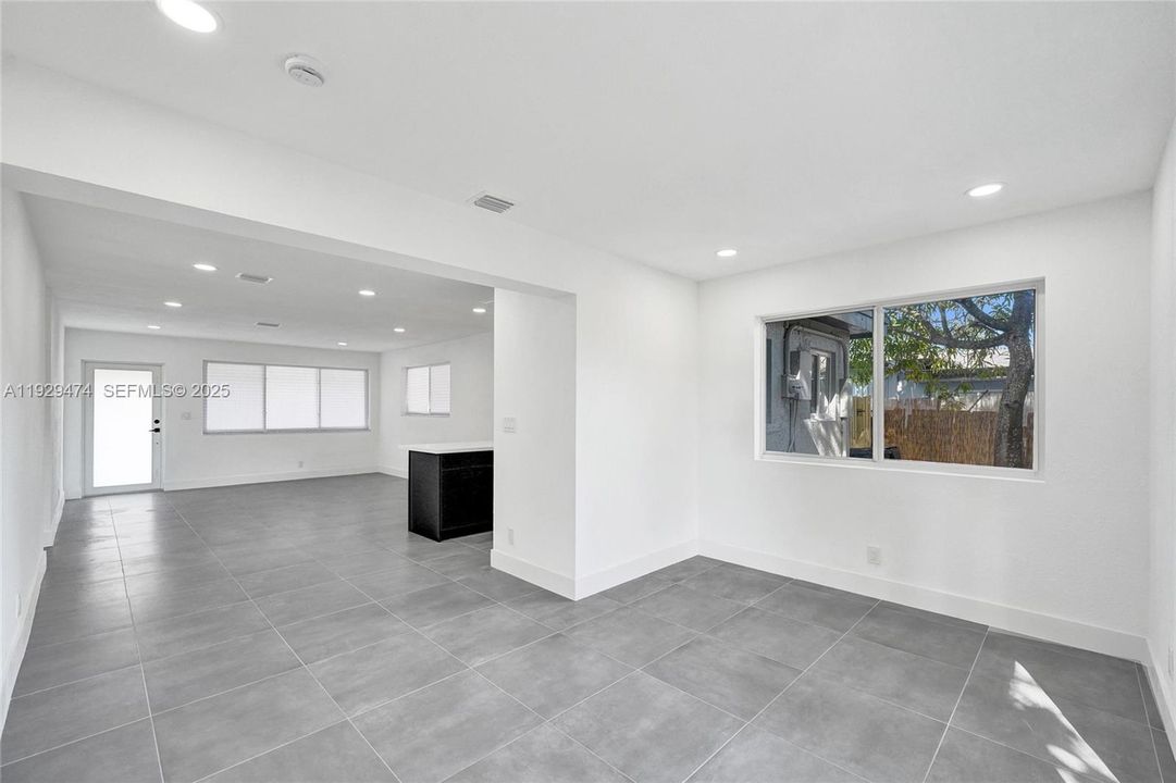 For Sale: $579,900 (4 beds, 3 baths, 1584 Square Feet)