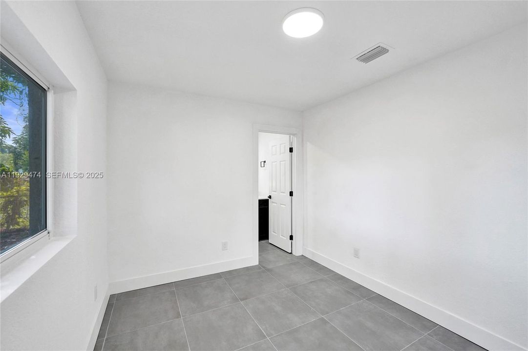 For Sale: $579,900 (4 beds, 3 baths, 1584 Square Feet)