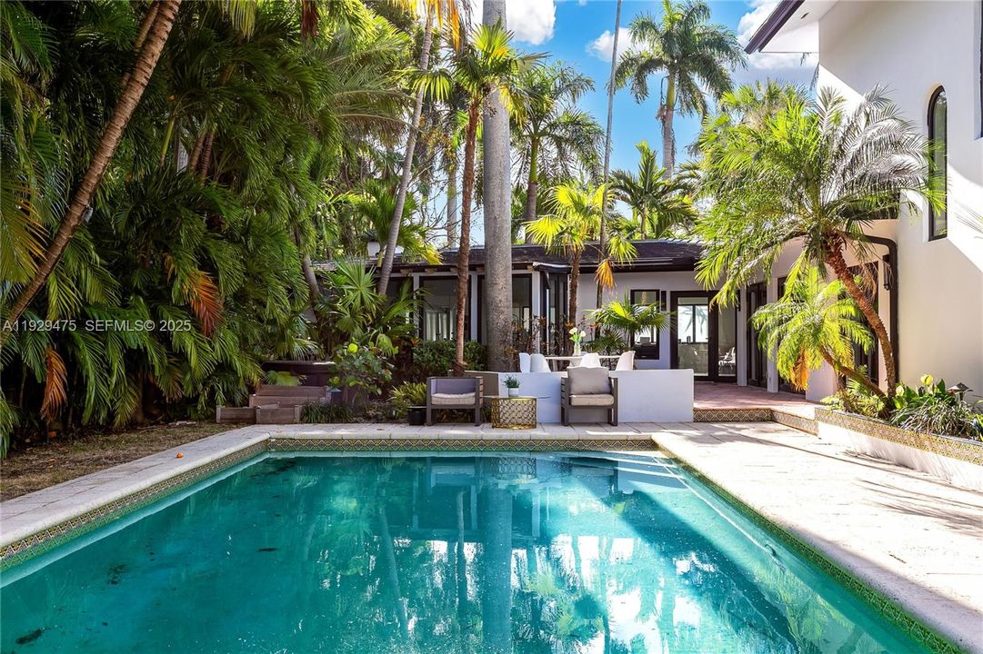 En Venta: $5,900,000 (5 camas, 5 baños, 4711 Pies cuadrados)