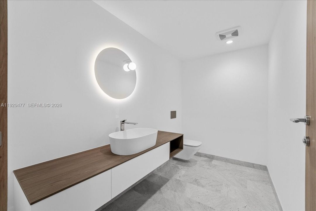 For Sale: $4,295,000 (3 beds, 4 baths, 3075 Square Feet)