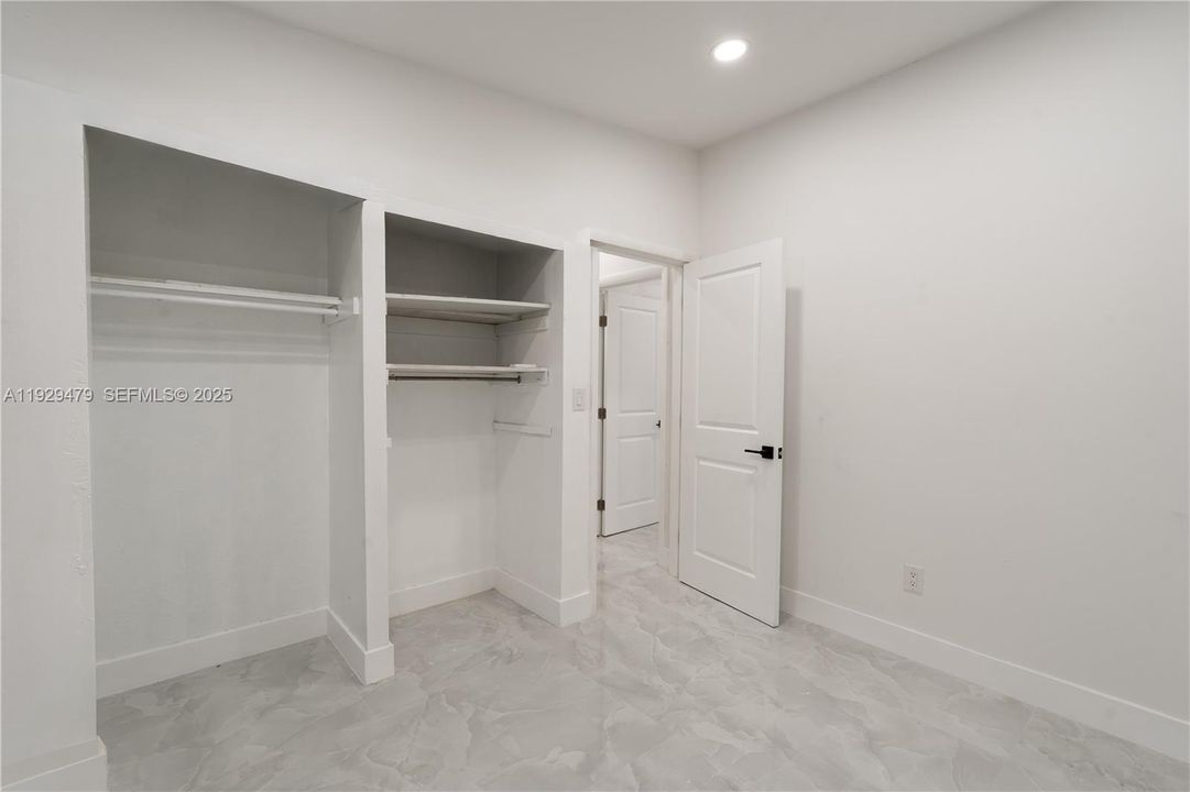 For Sale: $439,000 (3 beds, 2 baths, 1226 Square Feet)