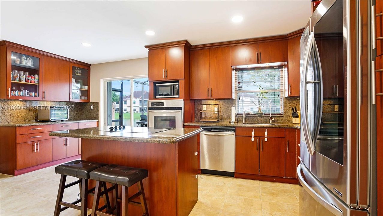 For Sale: $560,000 (3 beds, 2 baths, 1484 Square Feet)