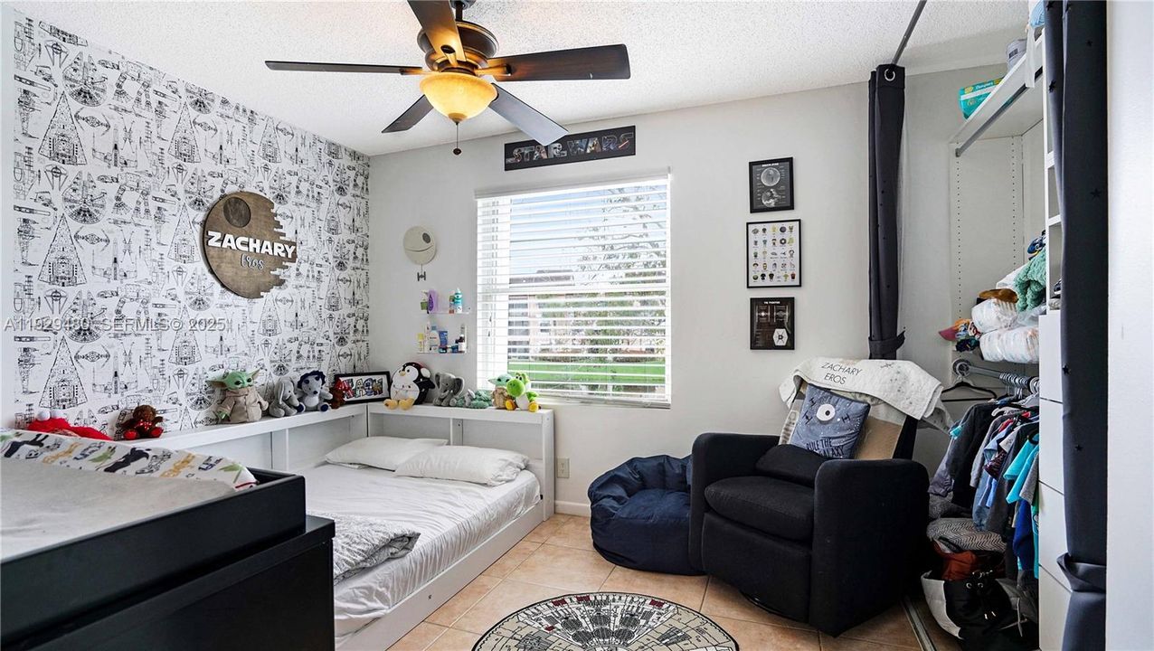 For Sale: $560,000 (3 beds, 2 baths, 1484 Square Feet)