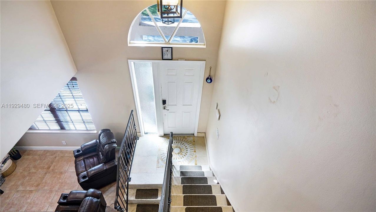 For Sale: $560,000 (3 beds, 2 baths, 1484 Square Feet)