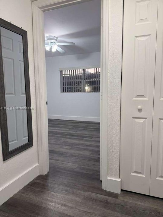 待售: $184,900 (2 贝兹, 1 浴室, 938 平方英尺)