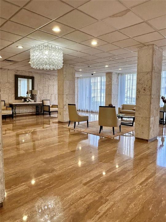 出租: $2,175 (1 贝兹, 1 浴室, 870 平方英尺)