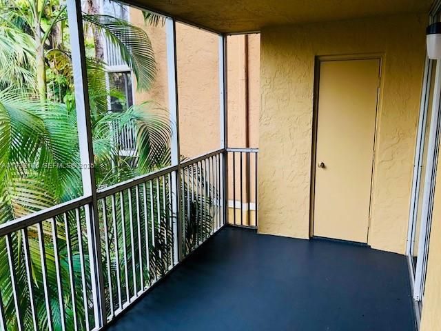 For Rent: $1,900 (2 beds, 2 baths, 1057 Square Feet)
