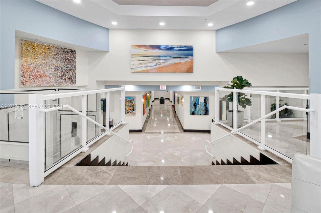 For Sale: $598,880 (1 beds, 1 baths, 961 Square Feet)