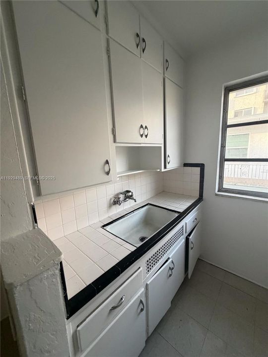 В аренду: $1,600 (1 спален, 1 ванн, 475 Квадратных фут)