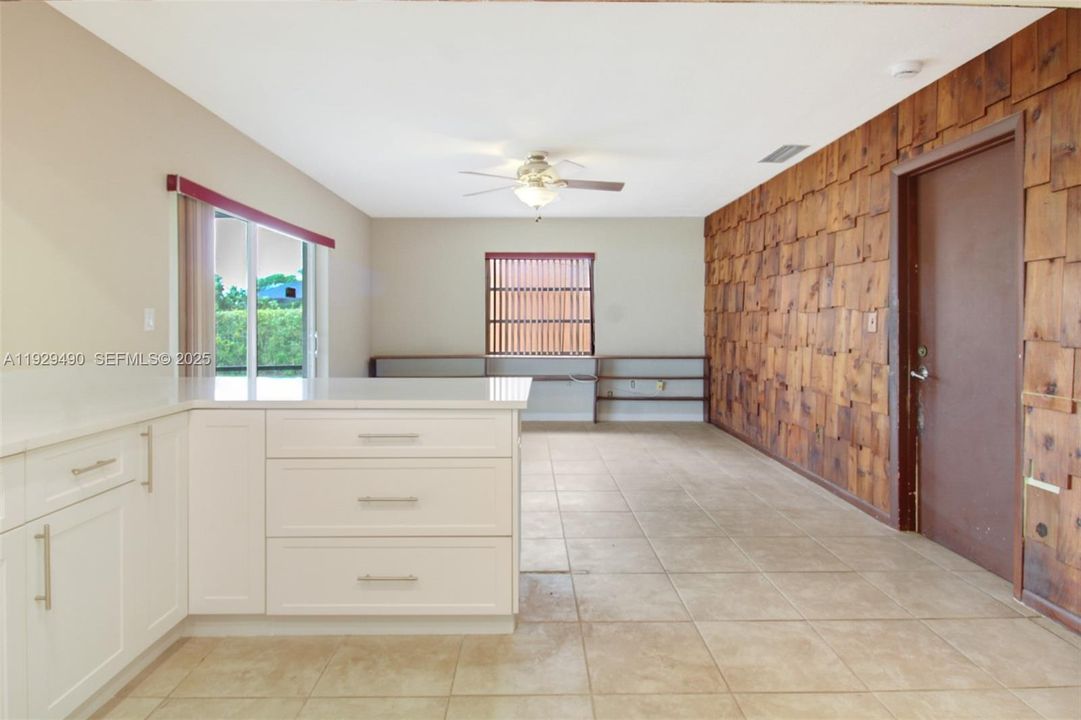 For Rent: $4,900 (3 beds, 2 baths, 1719 Square Feet)