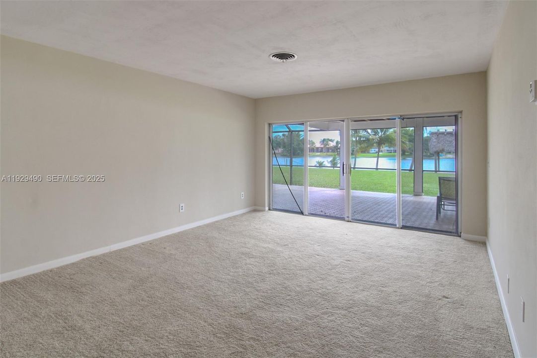 For Rent: $4,900 (3 beds, 2 baths, 1719 Square Feet)