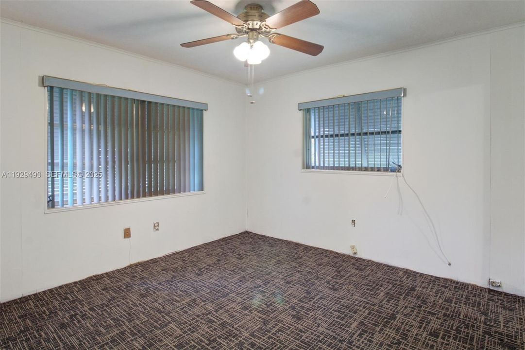 For Rent: $4,900 (3 beds, 2 baths, 1719 Square Feet)