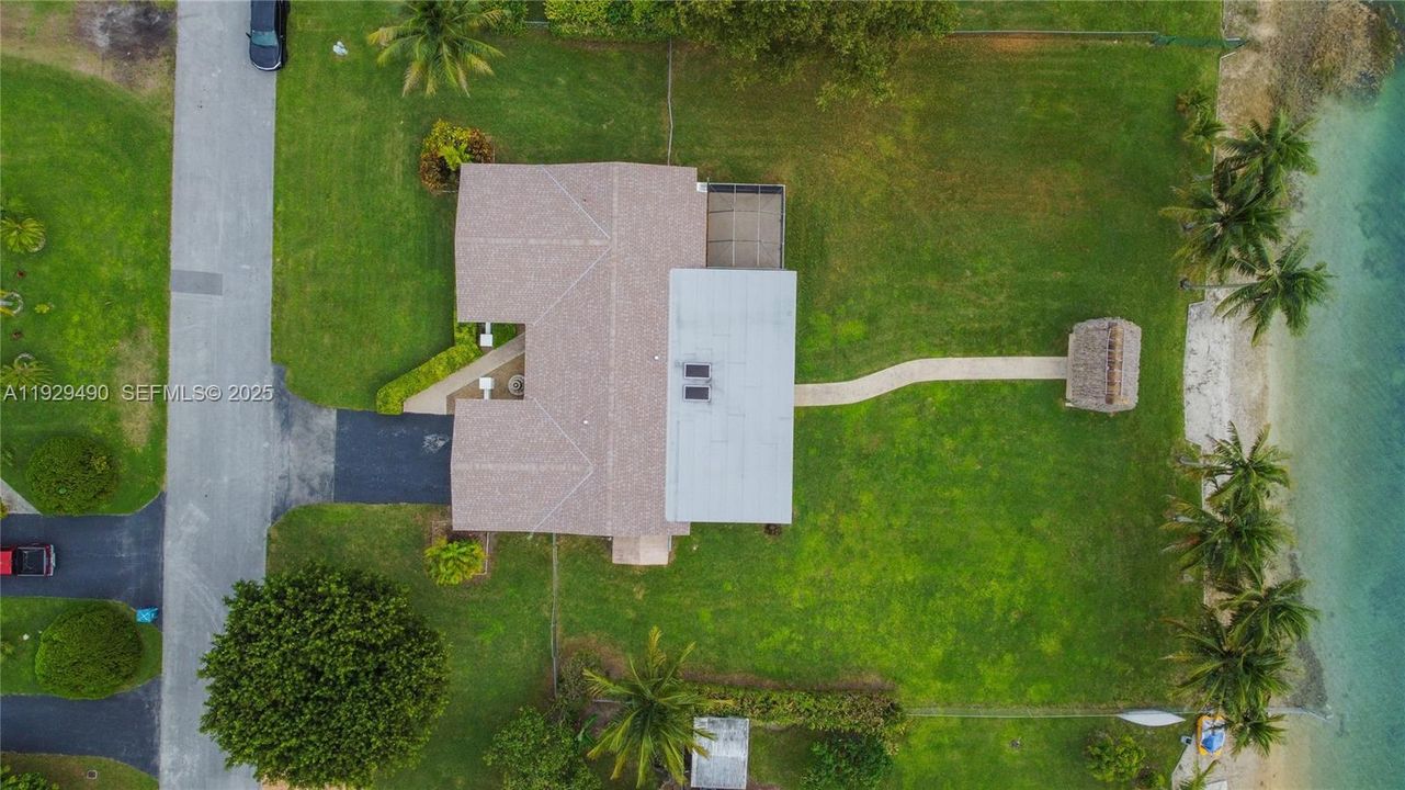 For Rent: $4,900 (3 beds, 2 baths, 1719 Square Feet)