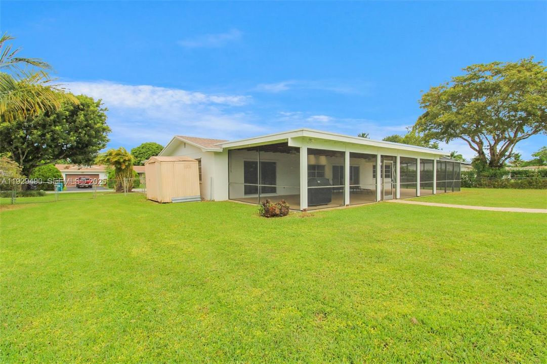 For Rent: $4,900 (3 beds, 2 baths, 1719 Square Feet)