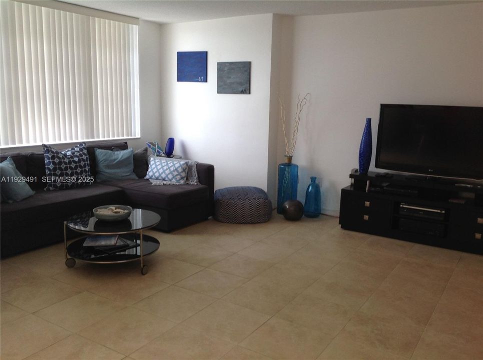 В аренду: $2,995 (2 спален, 2 ванн, 1509 Квадратных фут)