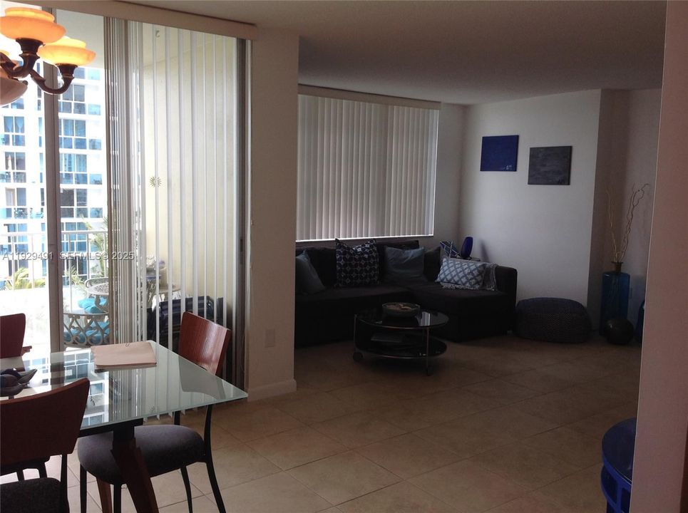 В аренду: $2,995 (2 спален, 2 ванн, 1509 Квадратных фут)