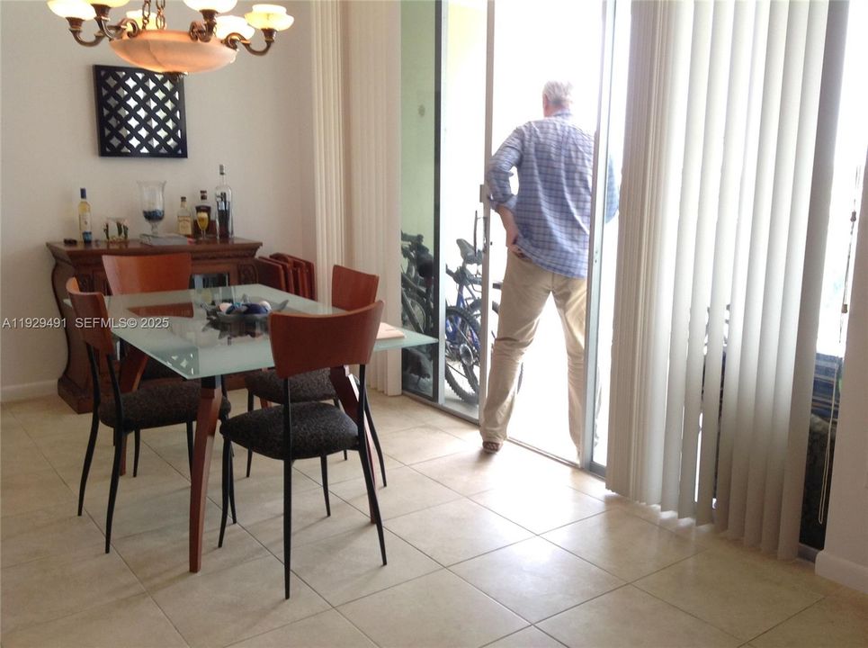 В аренду: $2,995 (2 спален, 2 ванн, 1509 Квадратных фут)